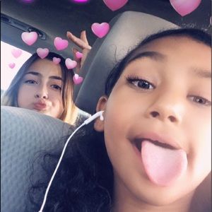 Meet your Posher, Ava